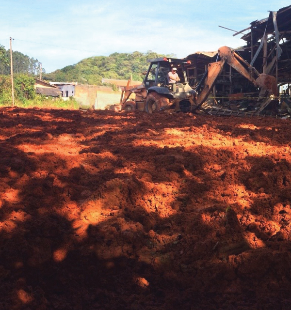 Medição de Lotes, Usucapião Extraordinário, Usucapião Ordinário, Usucapião Especial Rural, Locação de Obras, Subdivisão, Unificação de Áreas, Serviço de Topografia, Serviços de Terraplanagem, Escavação, Demolição, Aterro, Construir muro, Levantar Muro